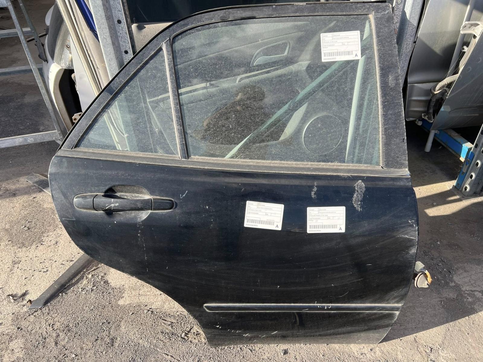 View Auto part Right Rear Door Sliding Lexus Is200/is300 2000