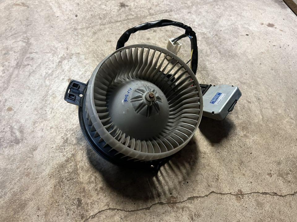 View Auto part Heater Fan Motor Lexus Is200/is300 2000