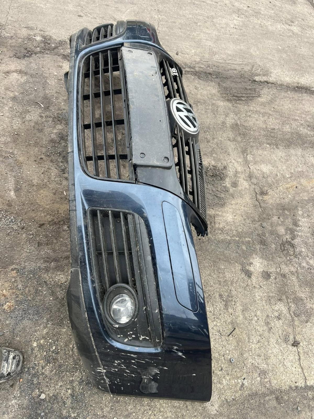 View Auto part Front Bumper Volkswagen Golf 2009