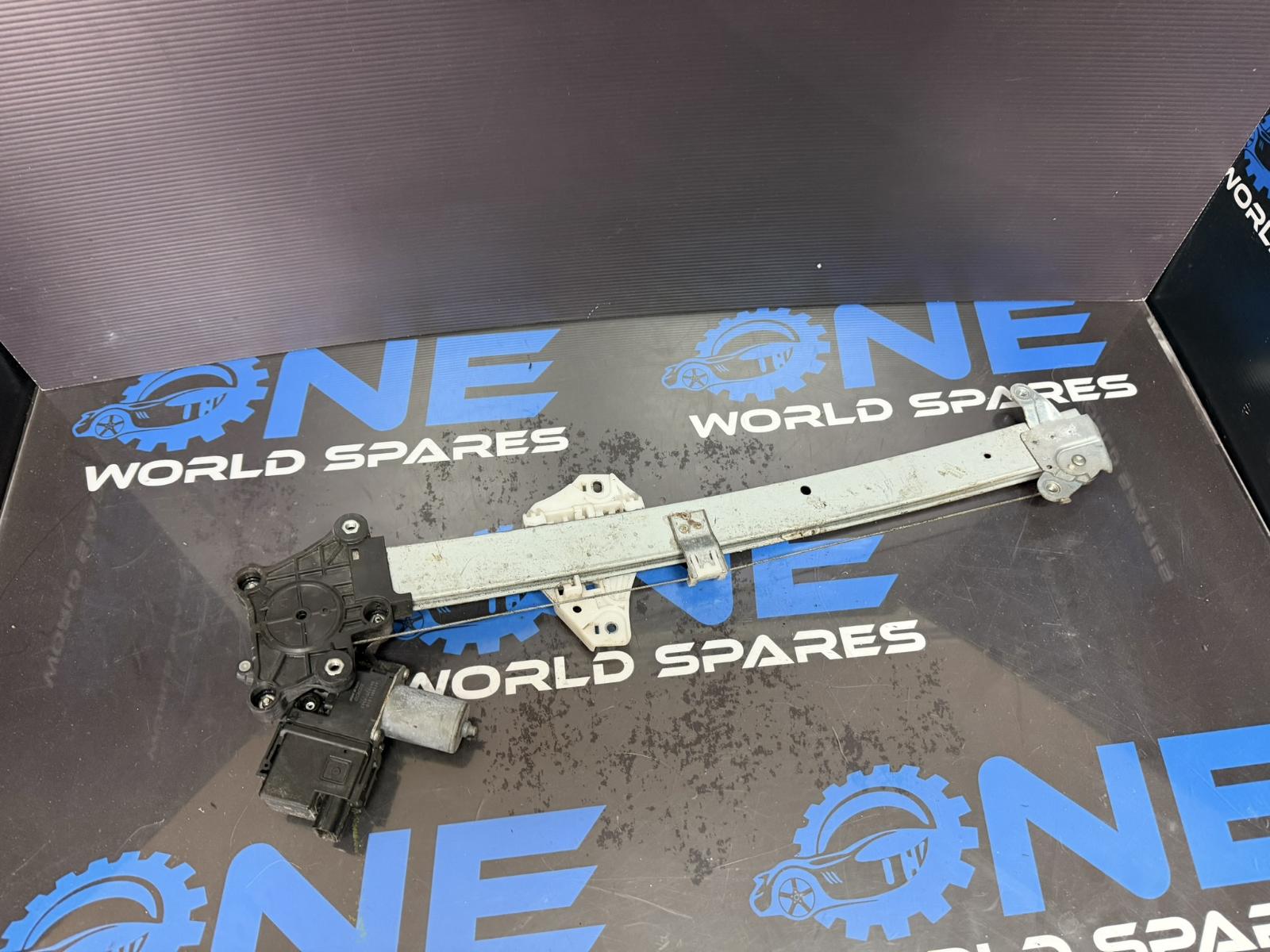 View Auto part Left Front Window Reg/Motor Subaru Impreza 2018