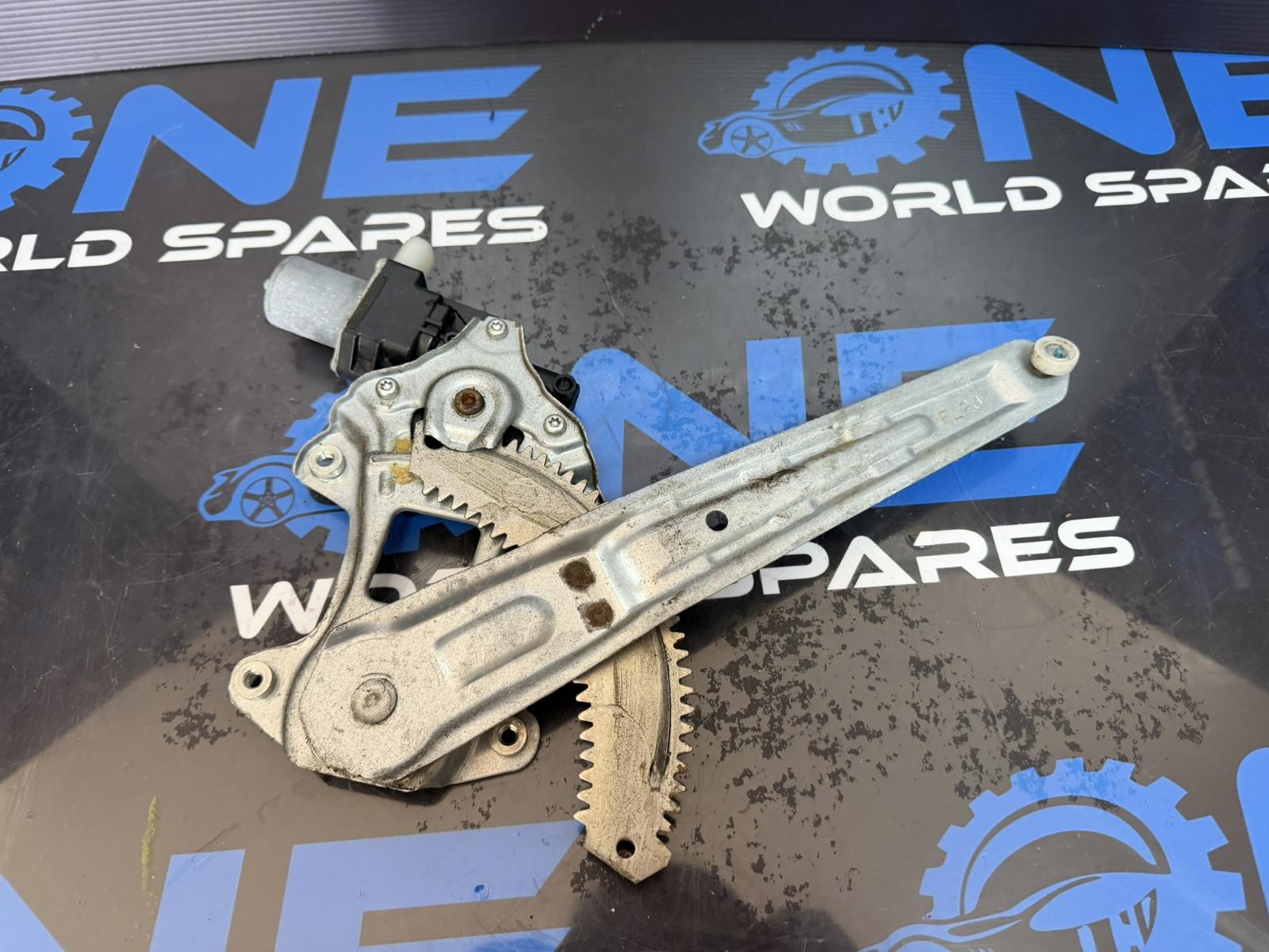 View Auto part Left Rear Wnd Reg/Motor Subaru Impreza 2018
