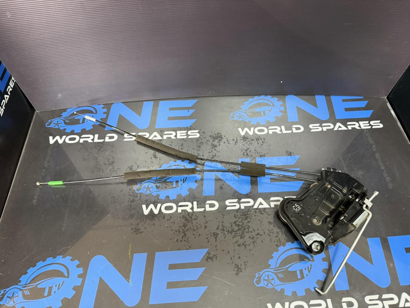 View Auto part Door/Boot/Gate Lock Subaru Impreza 2018