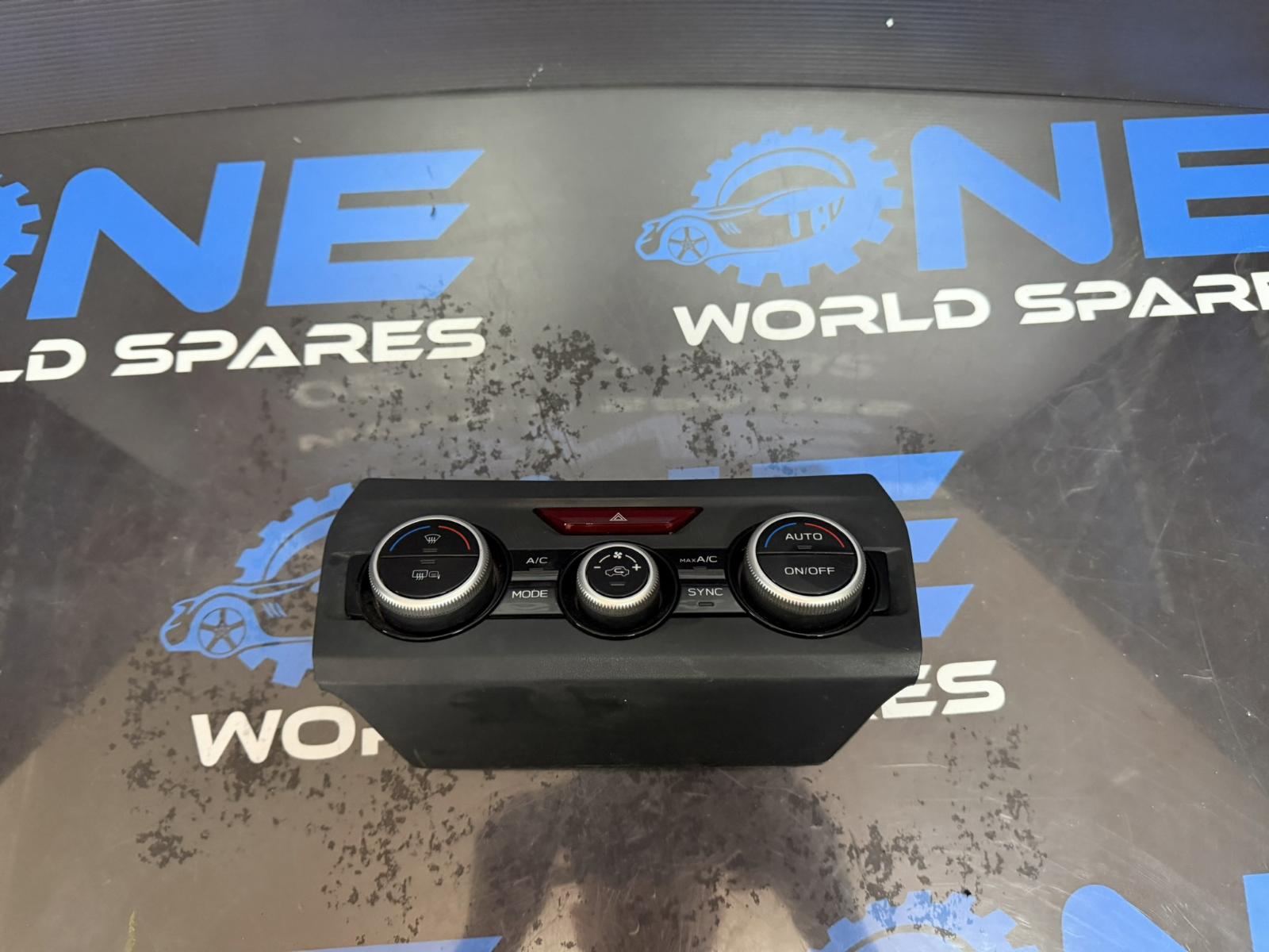 View Auto part Heater/Ac Controls Subaru Impreza 2018