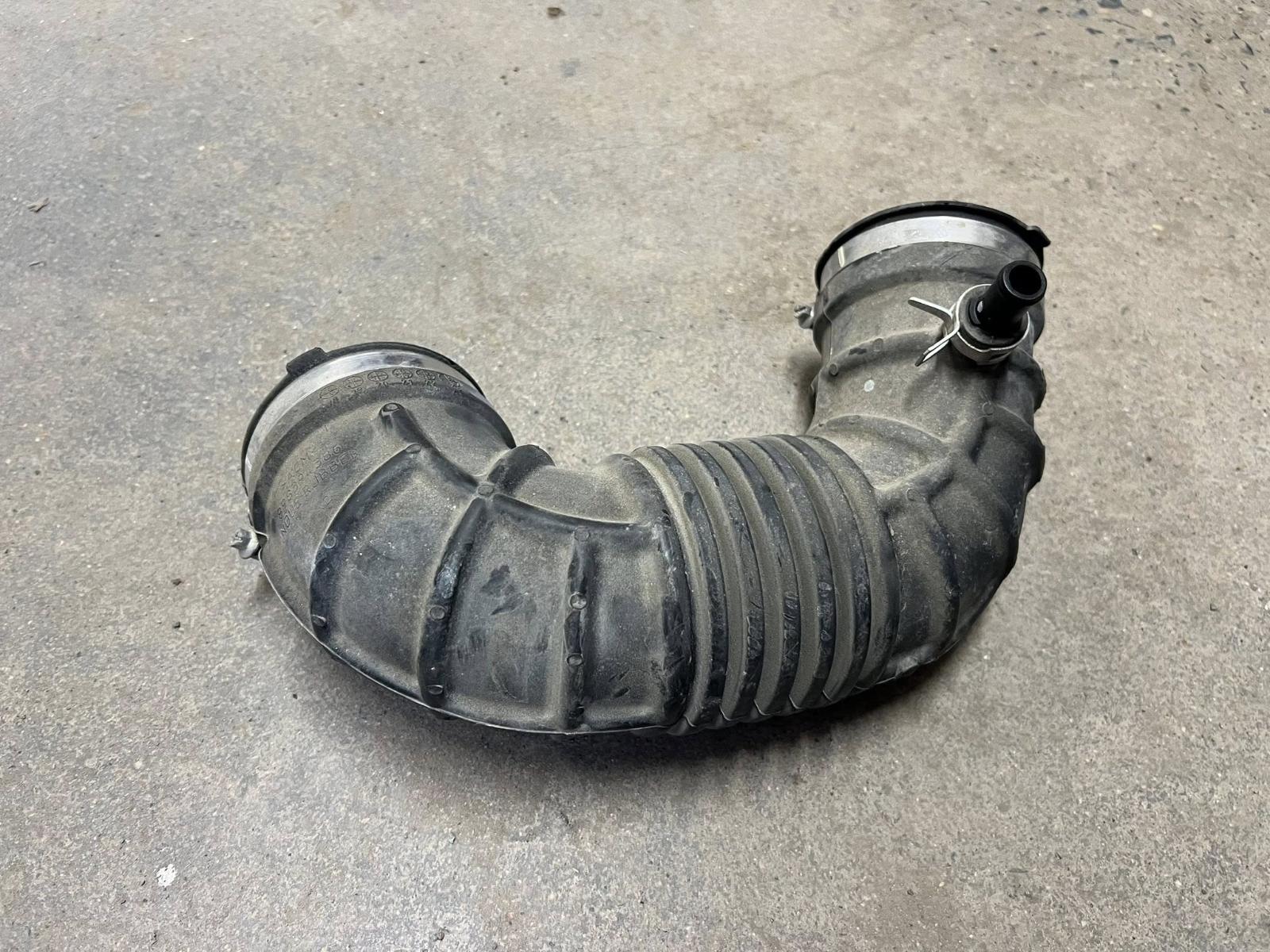 View Auto part Air Cleaner Duct/Hos Isuzu Dmax 2023