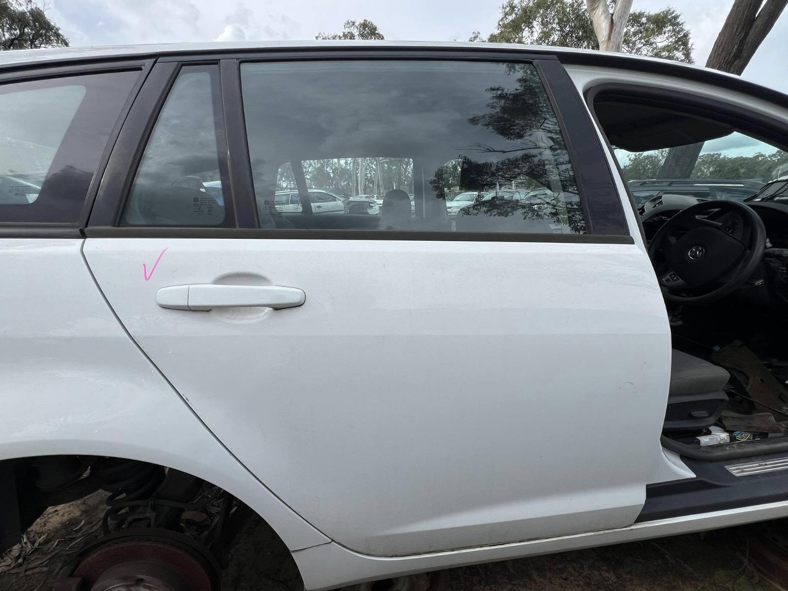 View Auto part Right Rear Door Sliding Holden Commodore 2011