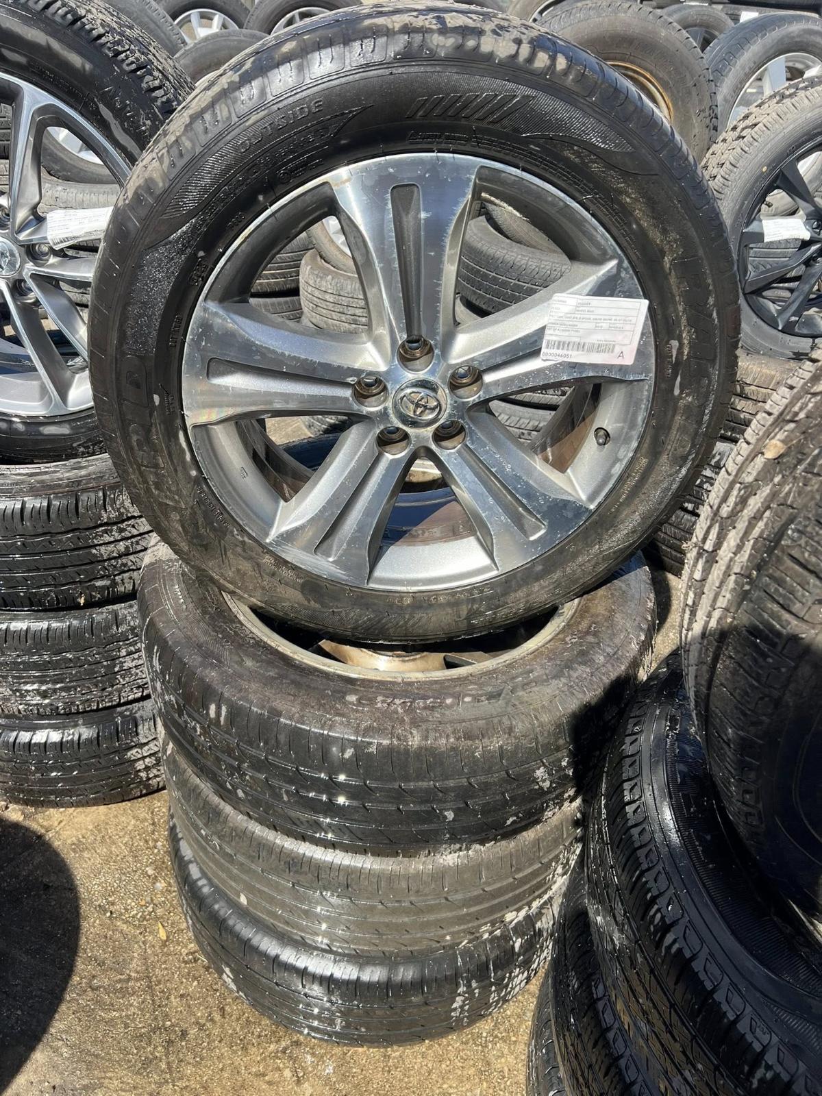 View Auto part Wheel Mag Toyota Kluger 2010