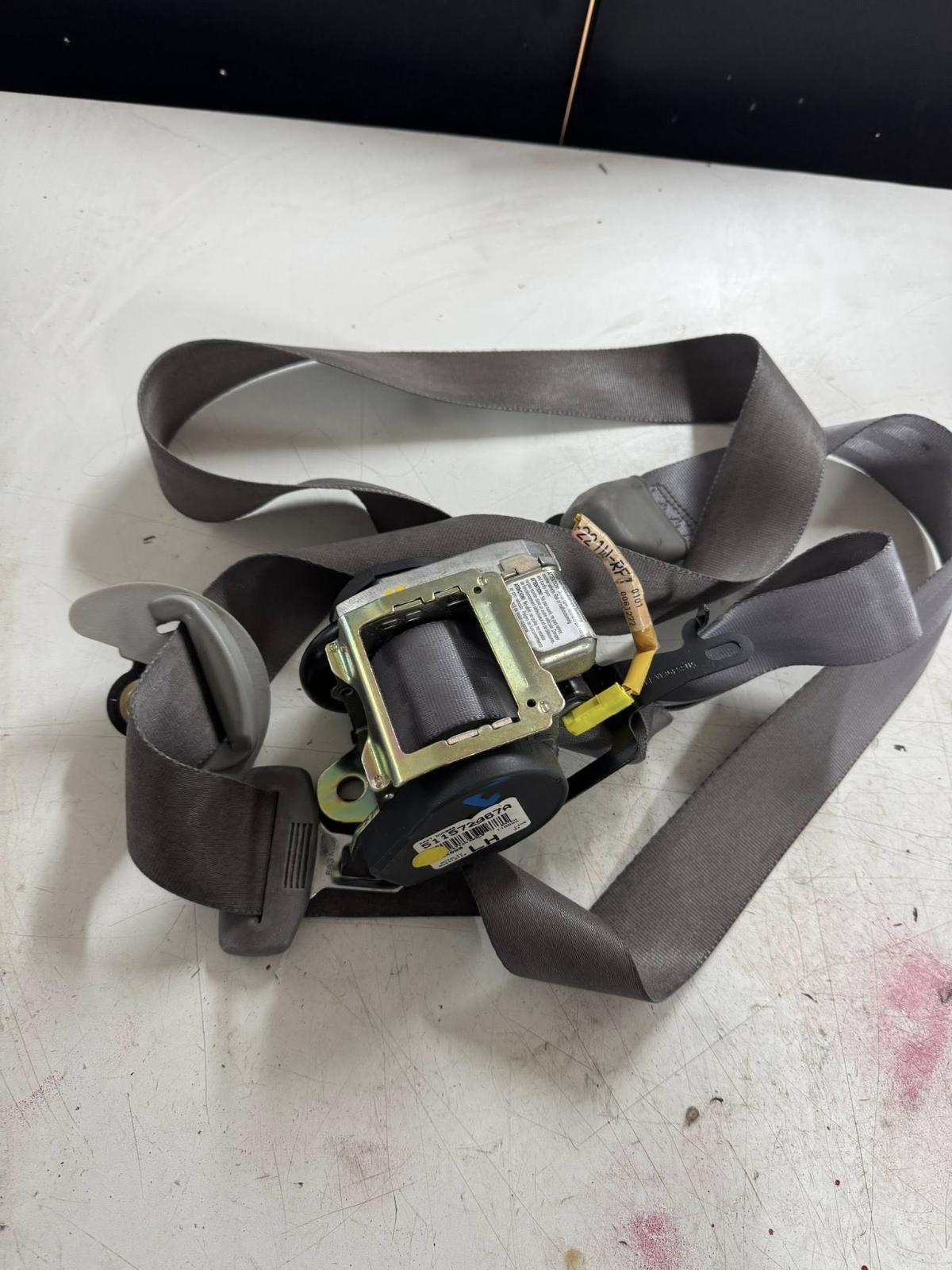 View Auto part Seatbelt/Stalk Toyota Camry 2004