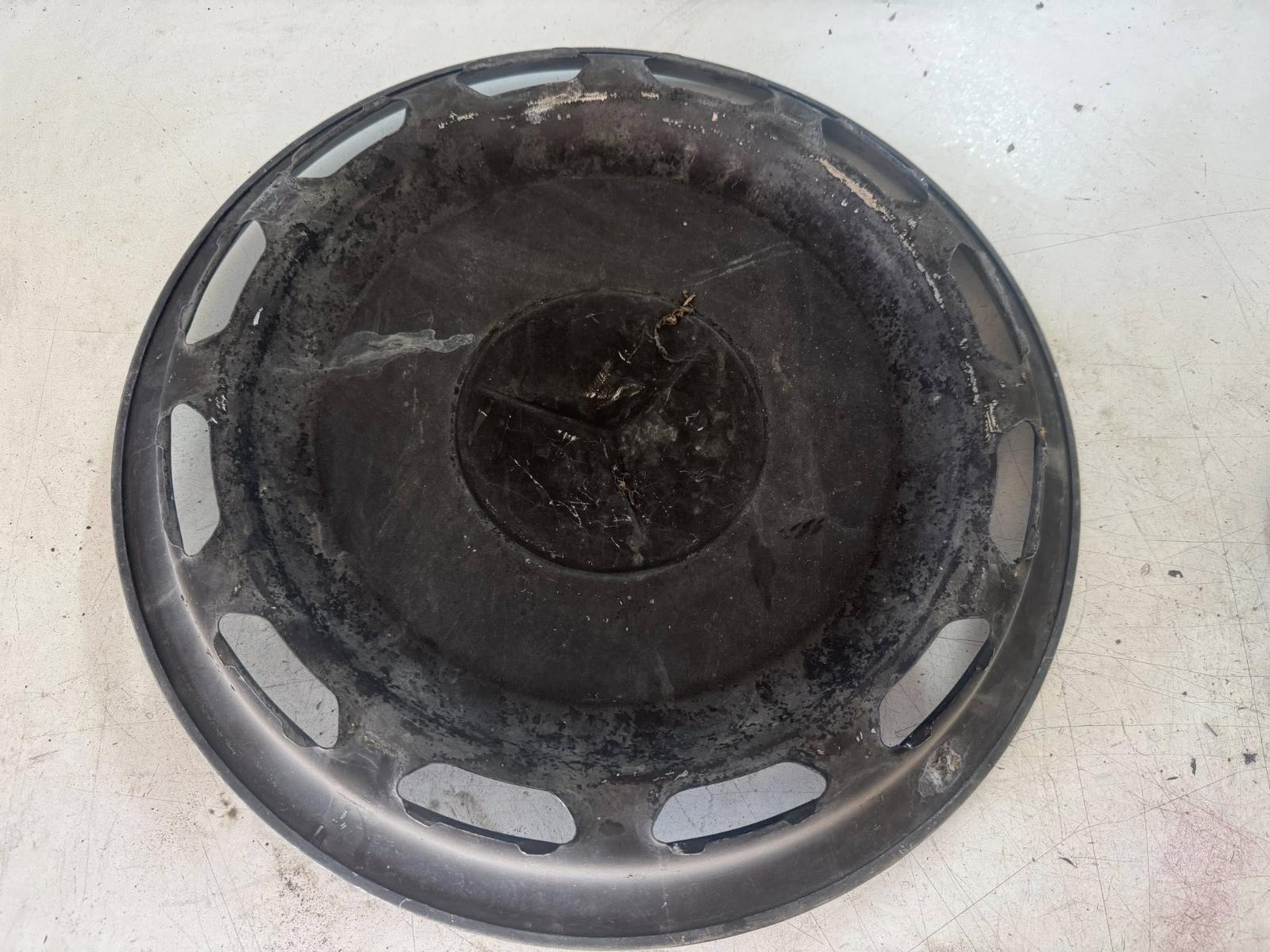 View Auto part Wheel Cover/Hub Cap Mercedes E Class 1980