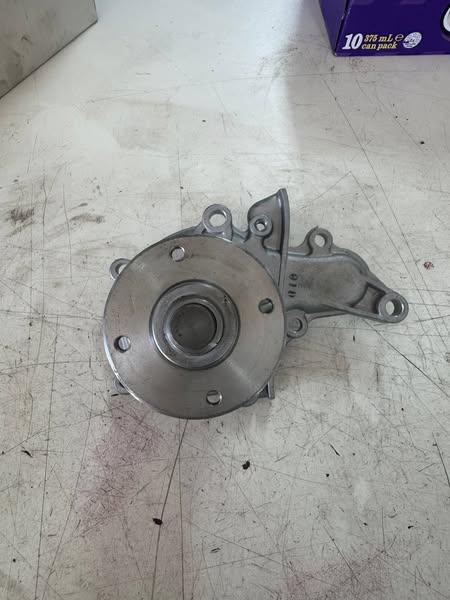View Auto part Water Pump Toyota Corolla 1986