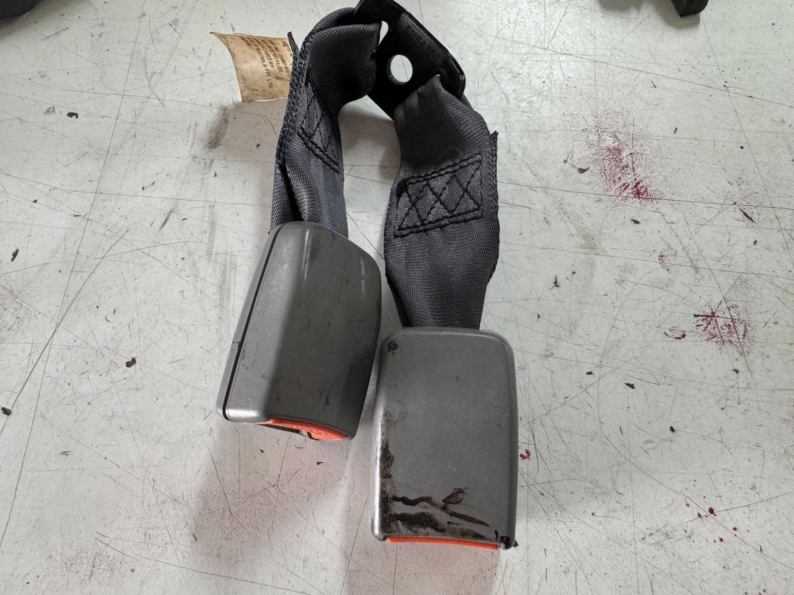 View Auto part Seatbelt/Stalk Toyota Avalon 2004