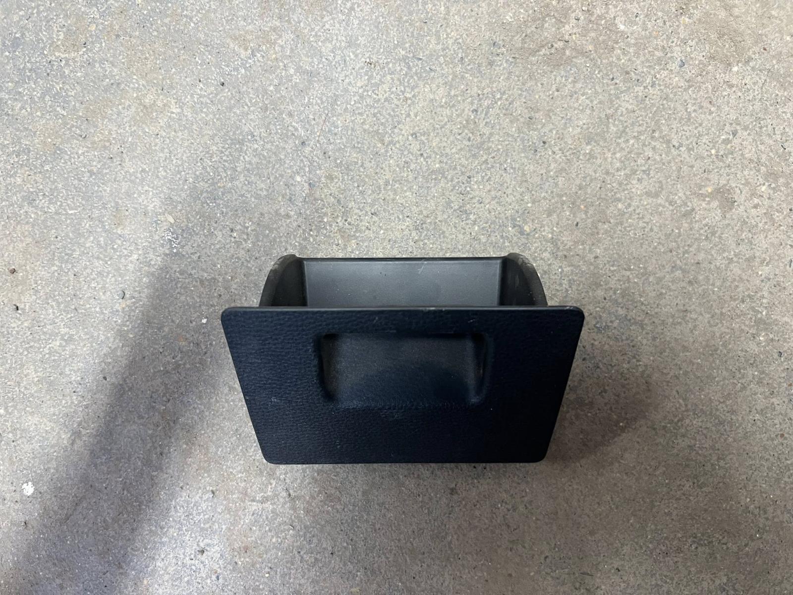 View Auto part Trim Panel Isuzu Dmax 2023