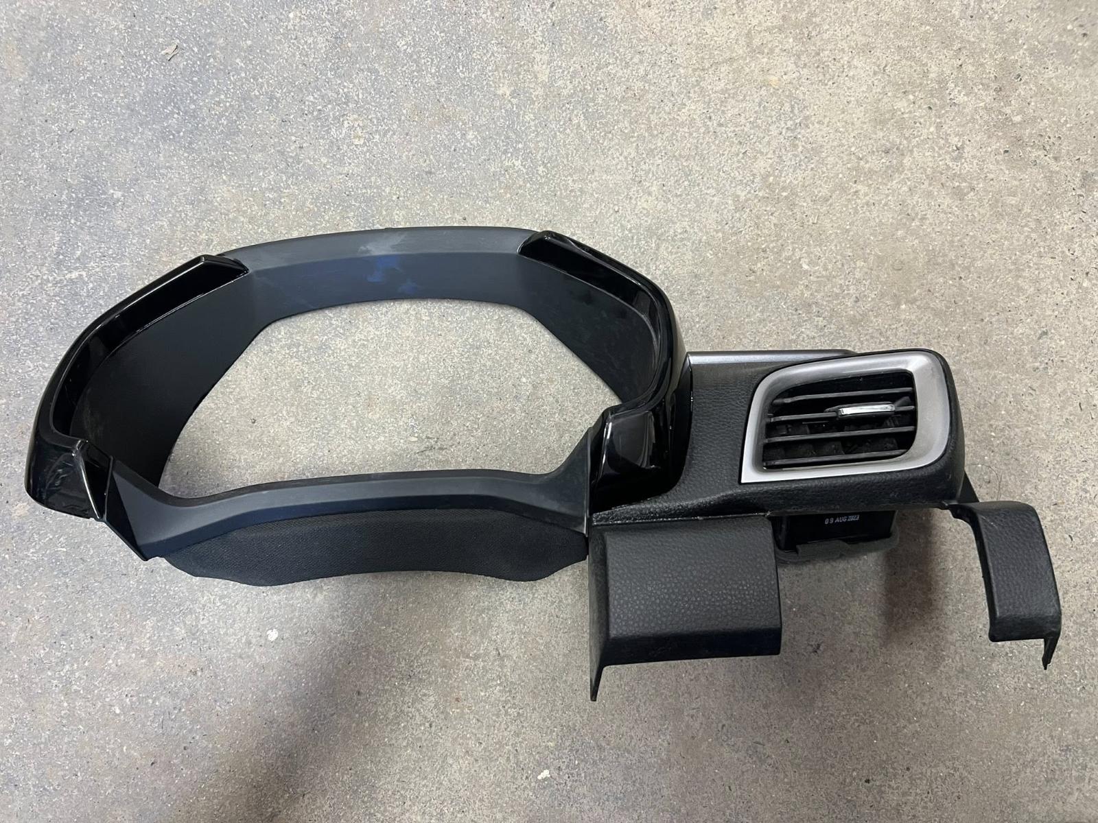 View Auto part Misc Isuzu Dmax 2023