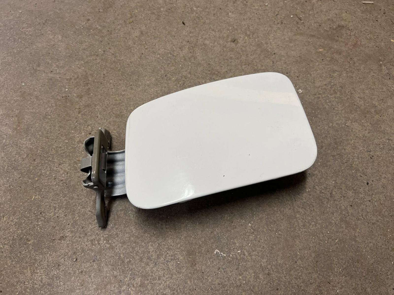 View Auto part Fuel Door / Filler Ldv T60 2020