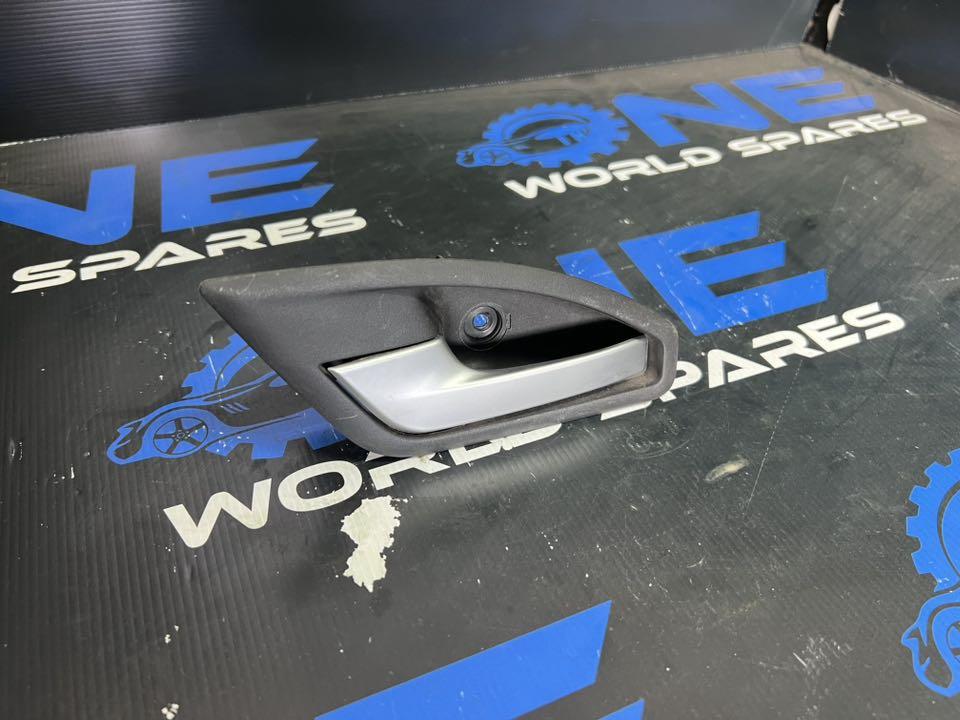 View Auto part Door Handle Ford Falcon 2004