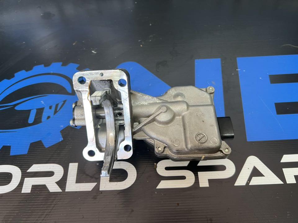 View Auto part Misc Switch/Relay Isuzu Dmax 2023