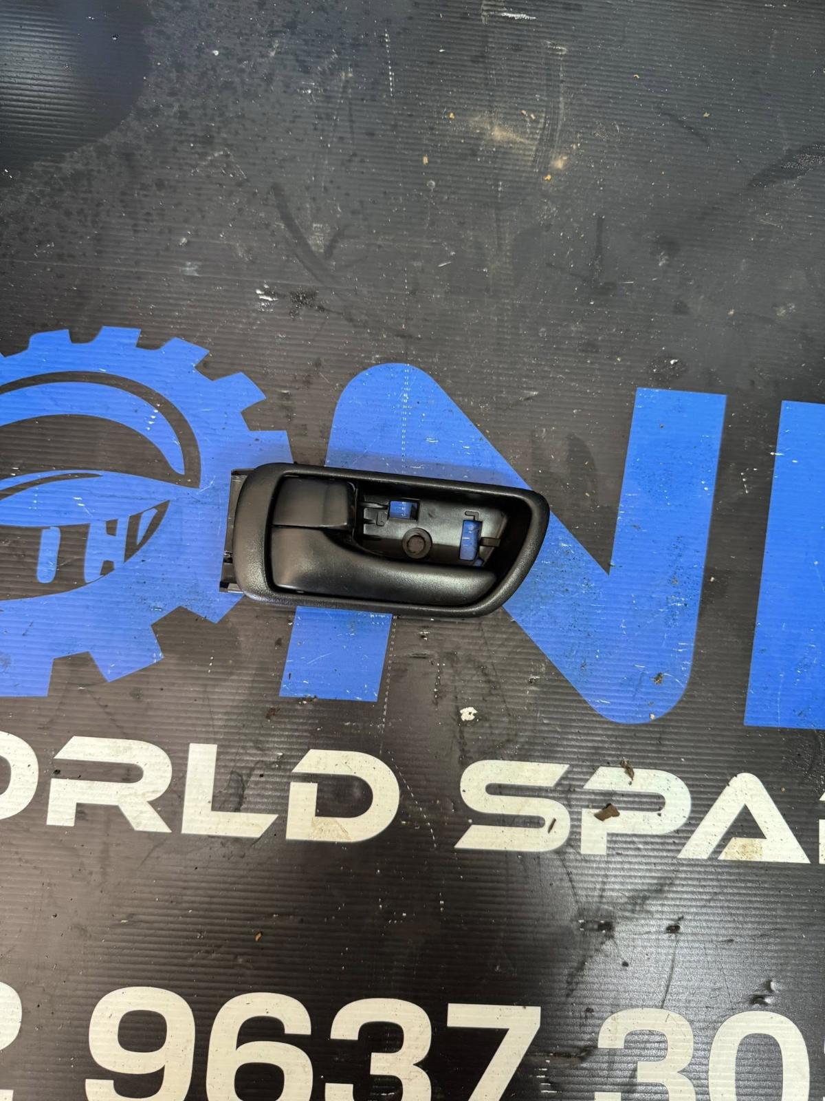 View Auto part Door Handle Toyota Camry 2003