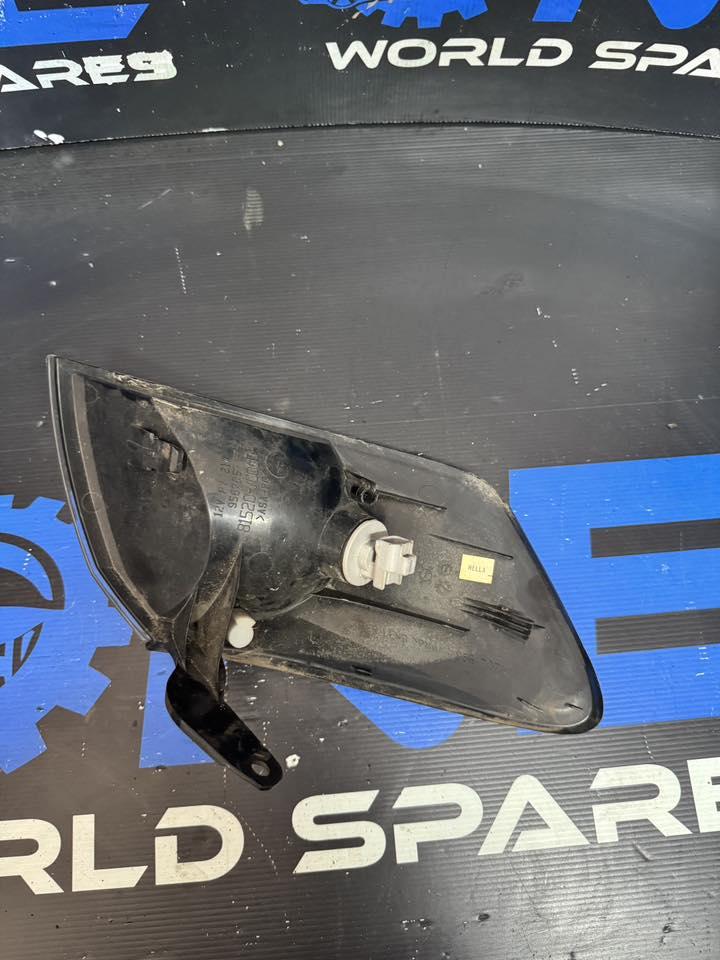 2001 Toyota Camry Left Indicator/Fog/Side View Auto part Left Indicator/Fog/Side Toyota Camry 2001