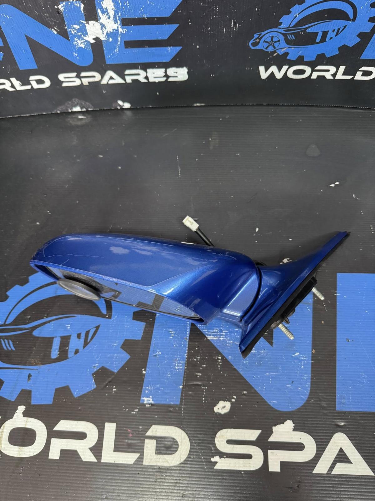 View Auto part Left Door Mirror Toyota Camry 2004