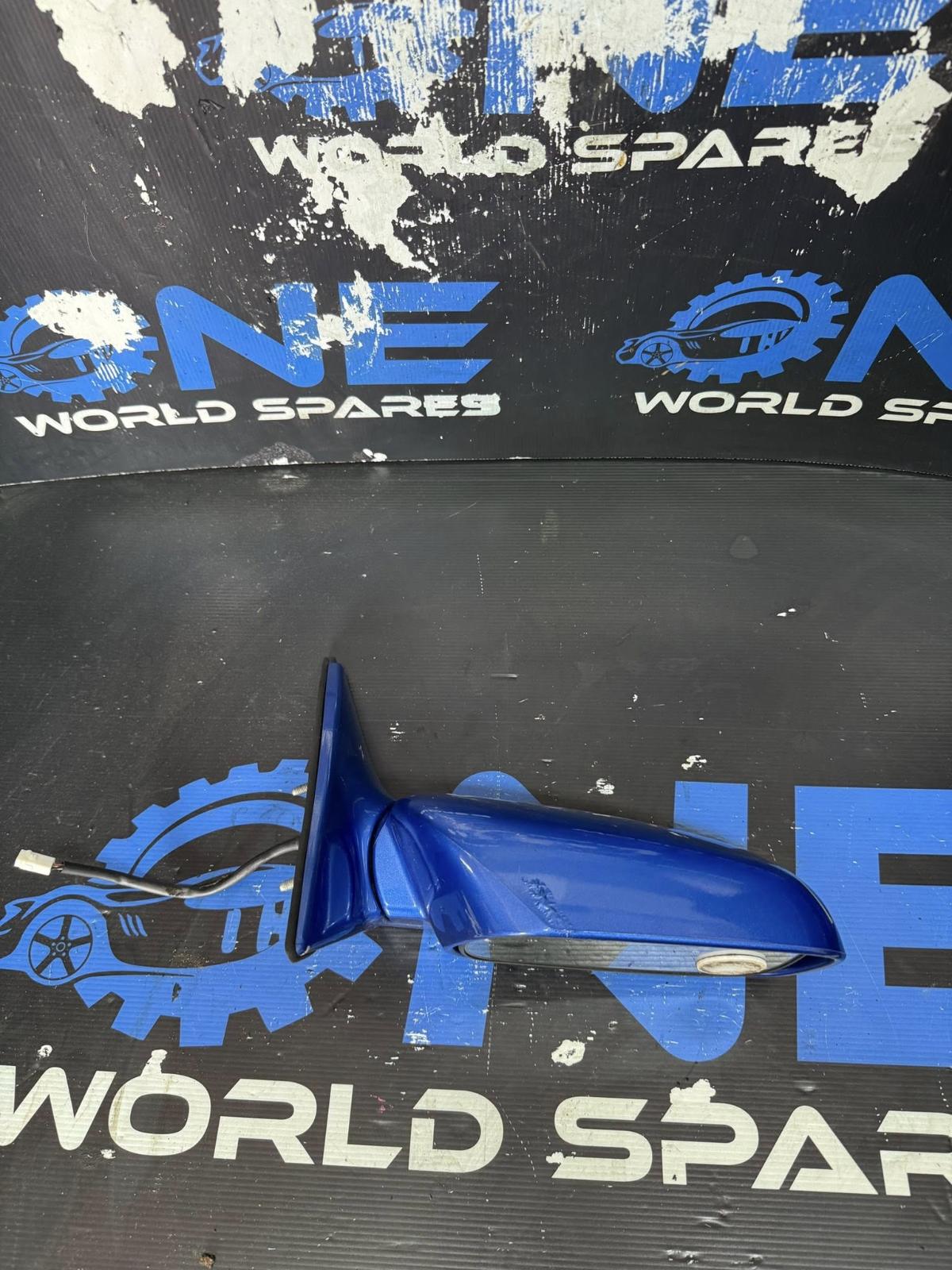 View Auto part Right Door Mirror Toyota Camry 2004