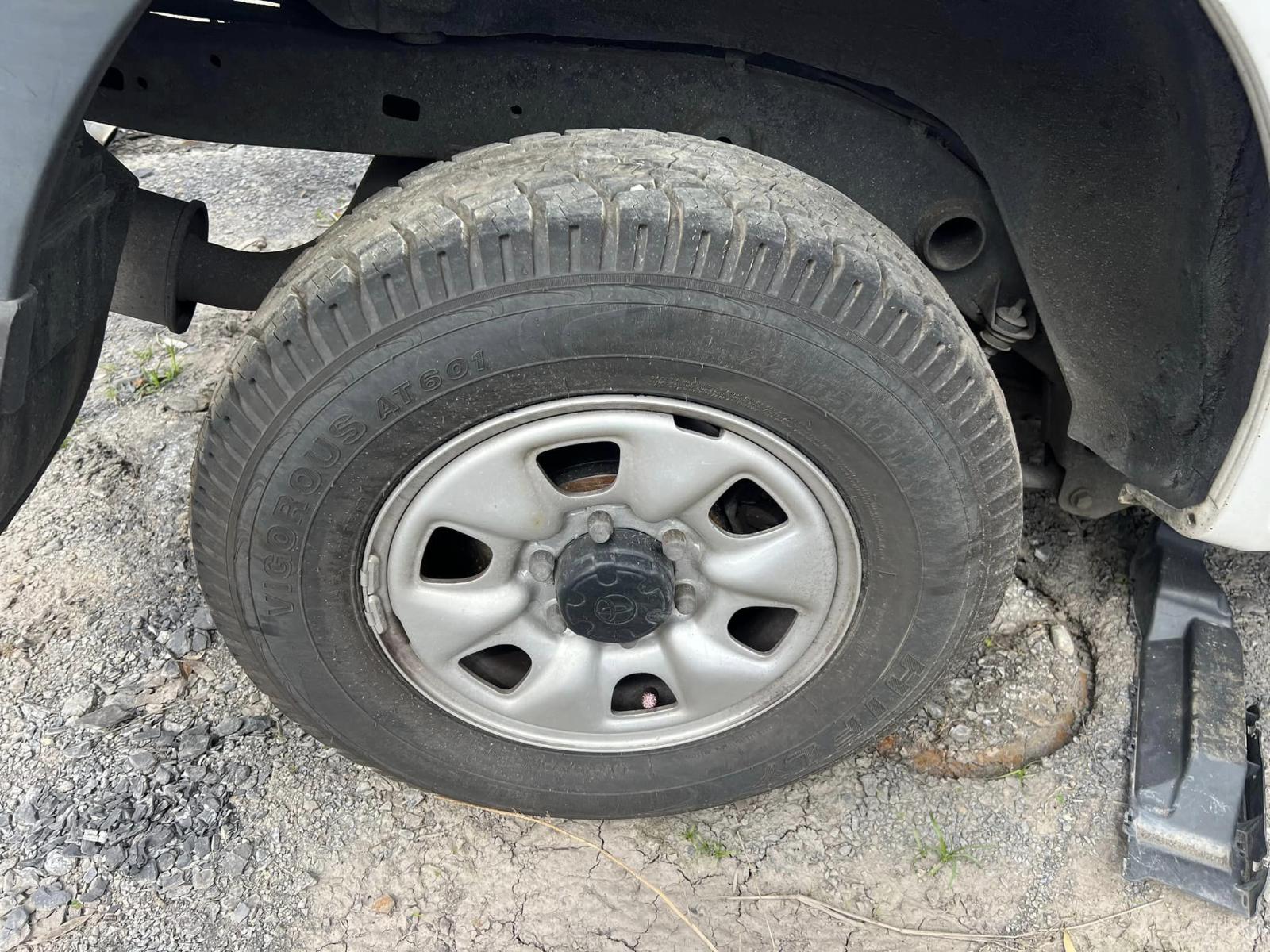 2000 Toyota Prado Towbar View Auto part Towbar Toyota Prado 2000