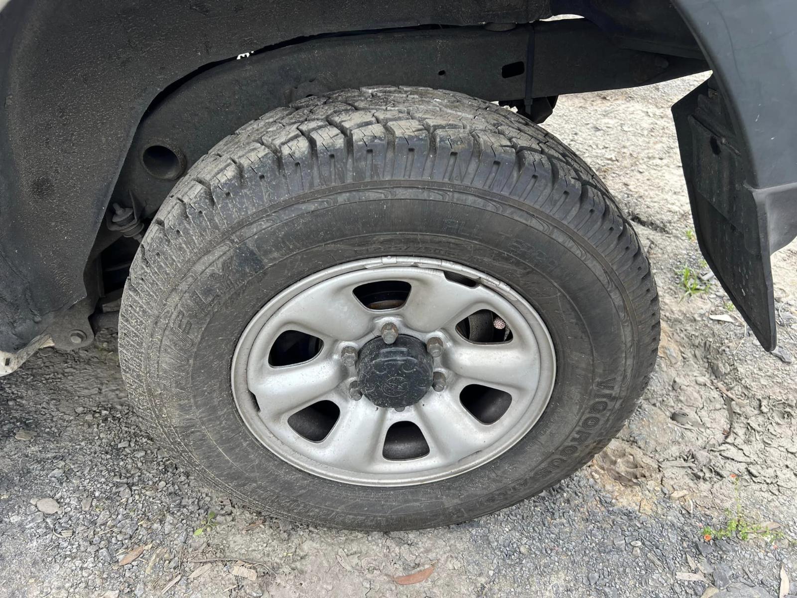 2000 Toyota Prado Towbar View Auto part Towbar Toyota Prado 2000