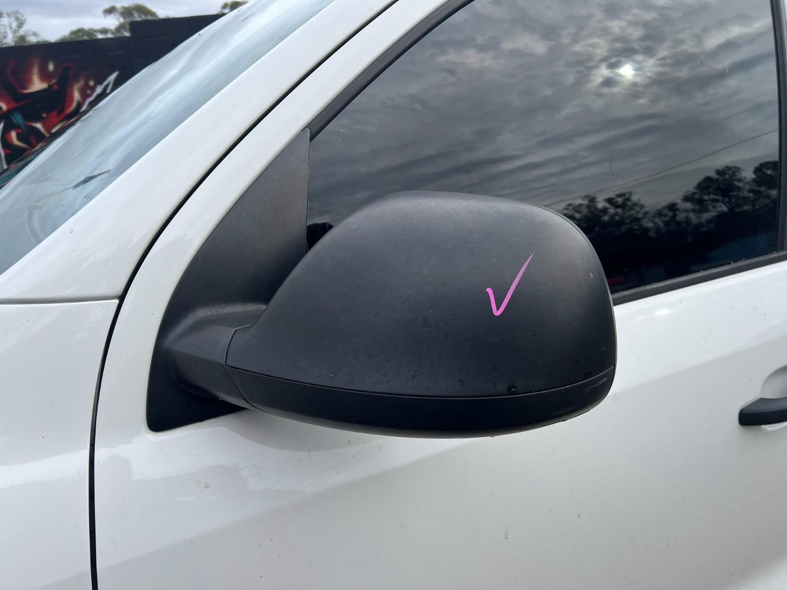 View Auto part Rear Bumper Volkswagen Amarok 2011