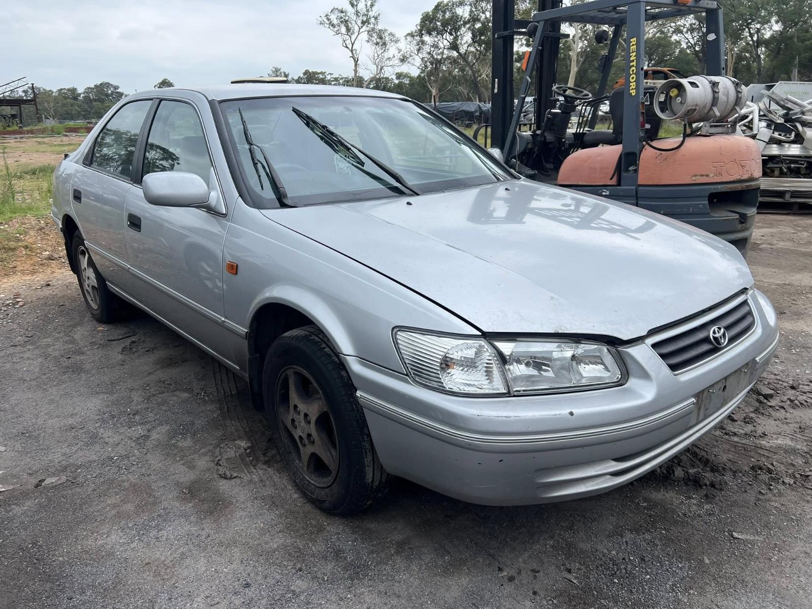 2001 Toyota Camry Towbar View Auto part Towbar Toyota Camry 2001