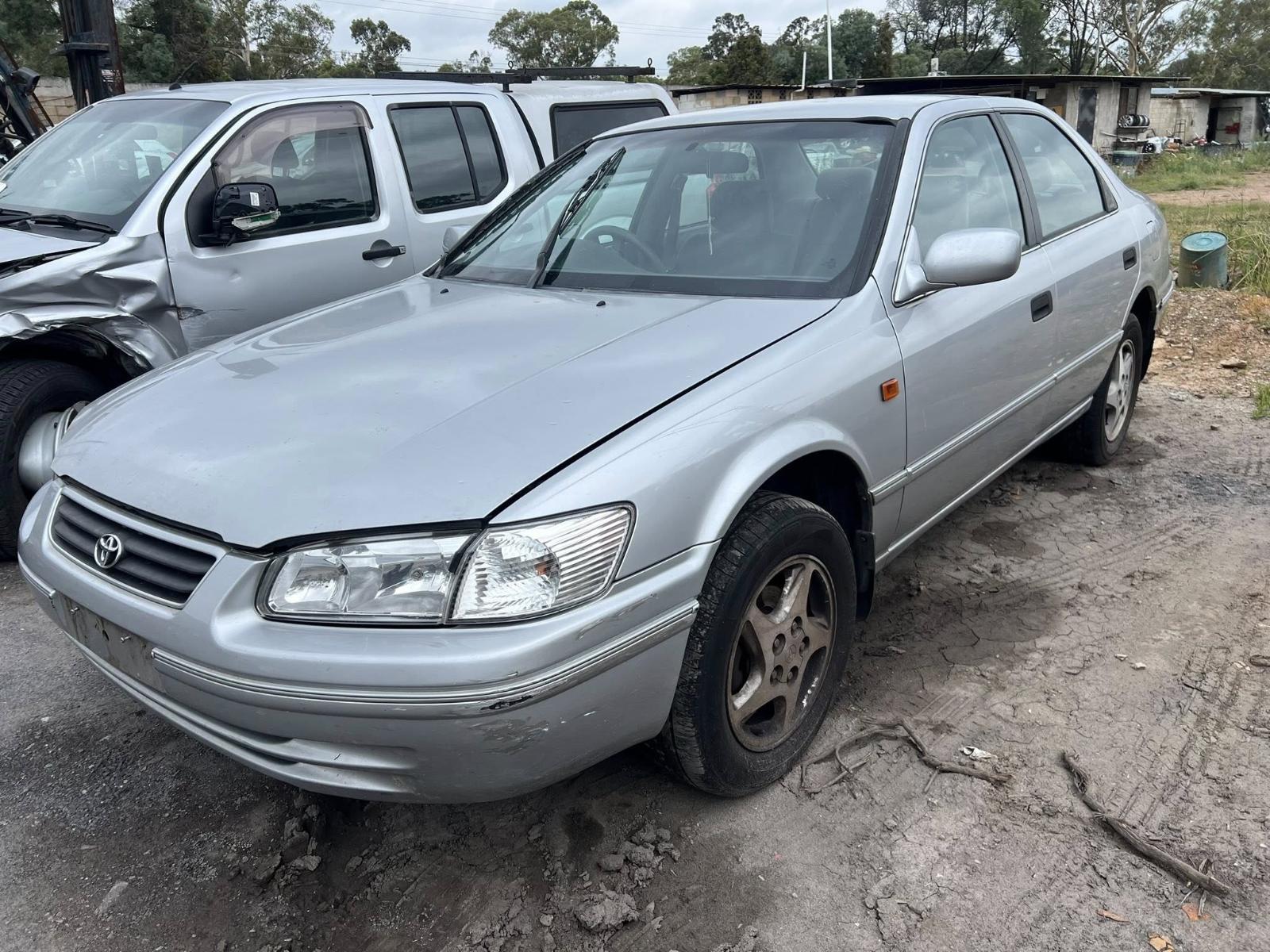 2001 Toyota Camry Towbar View Auto part Towbar Toyota Camry 2001