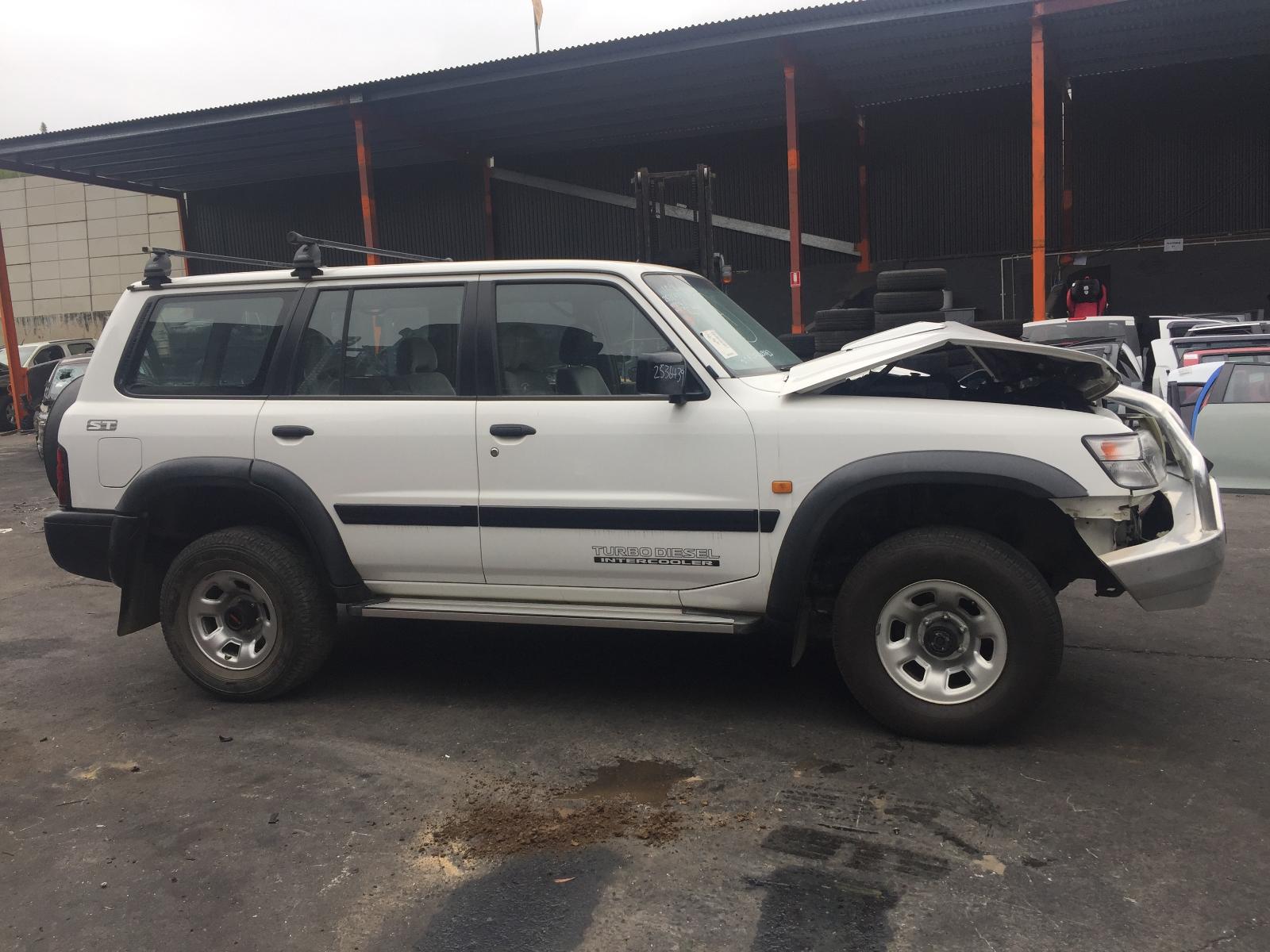 Fuel Filter Housing Patrol Nissan 1999