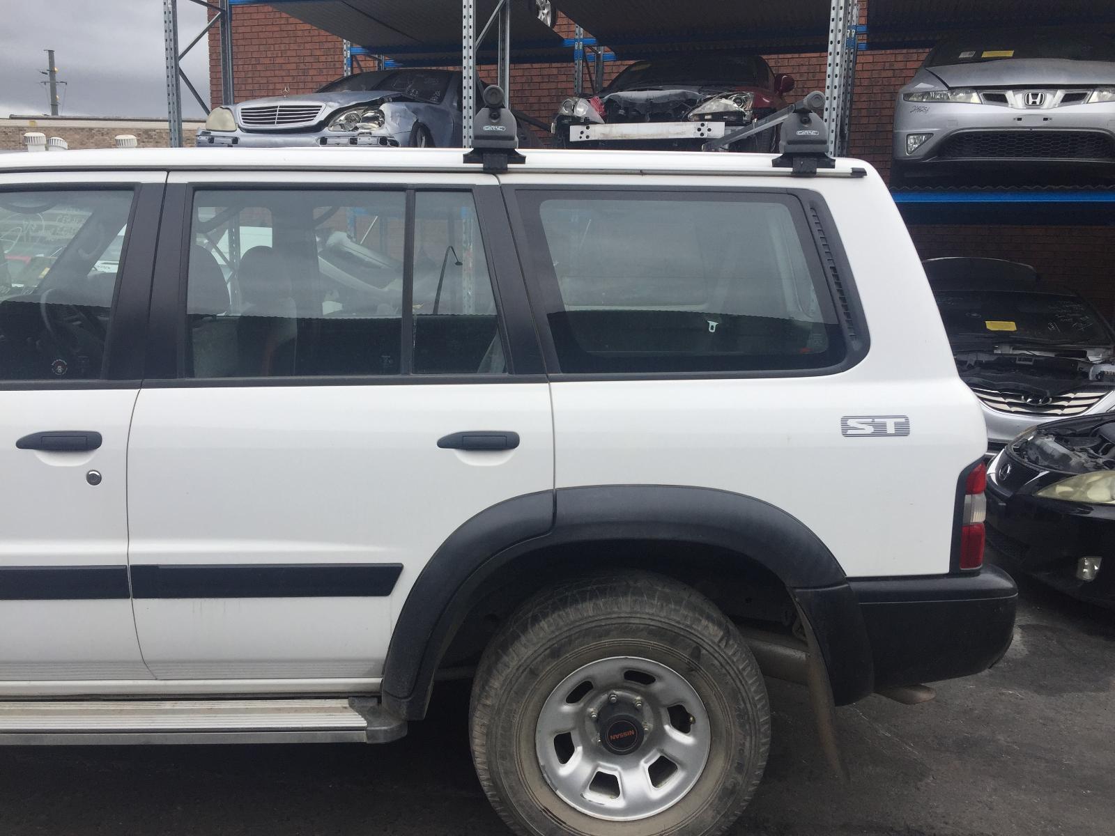 Fuel Filter Housing Patrol Nissan 1999