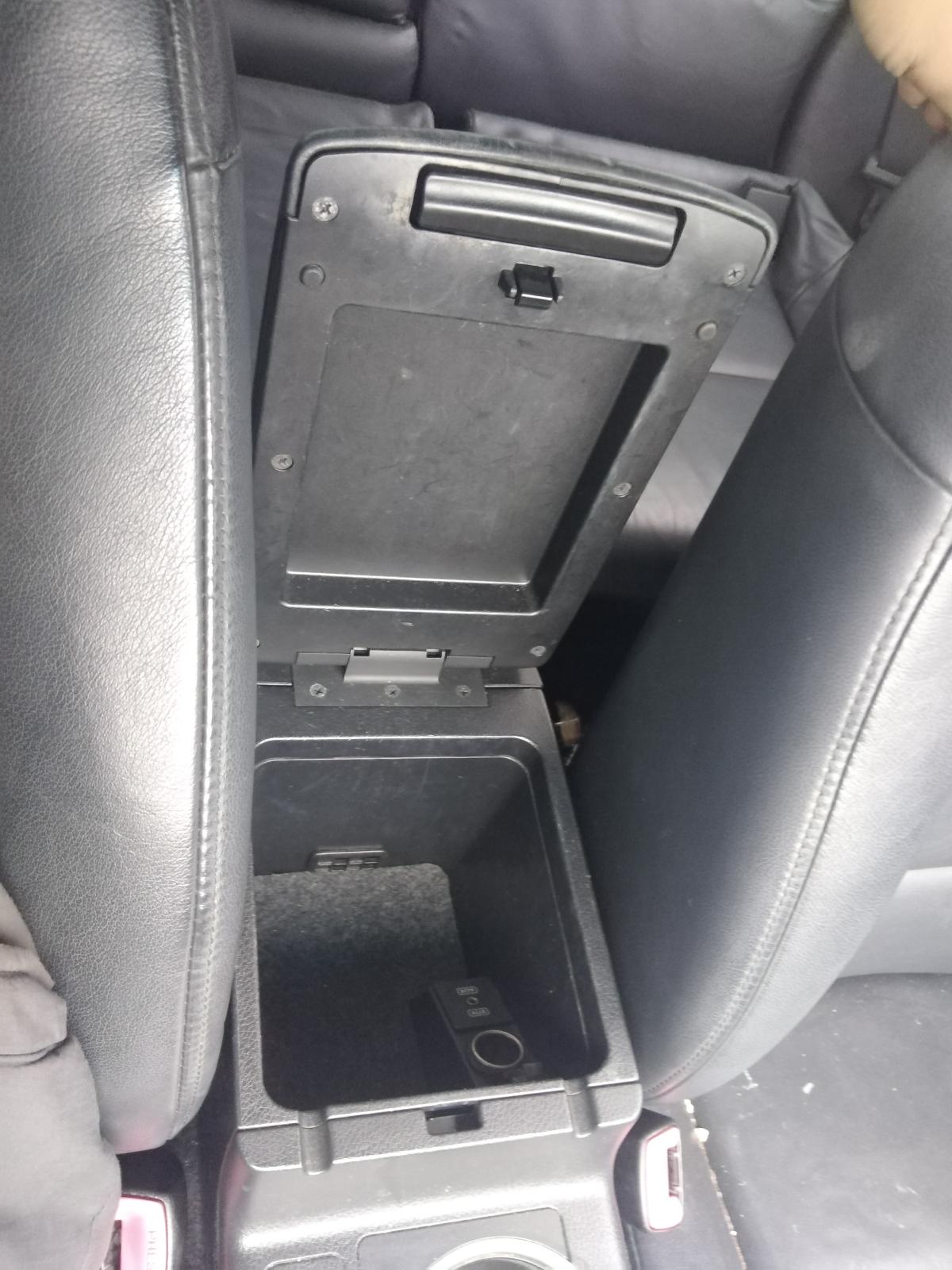 View Auto part Console Subaru Outback 2008