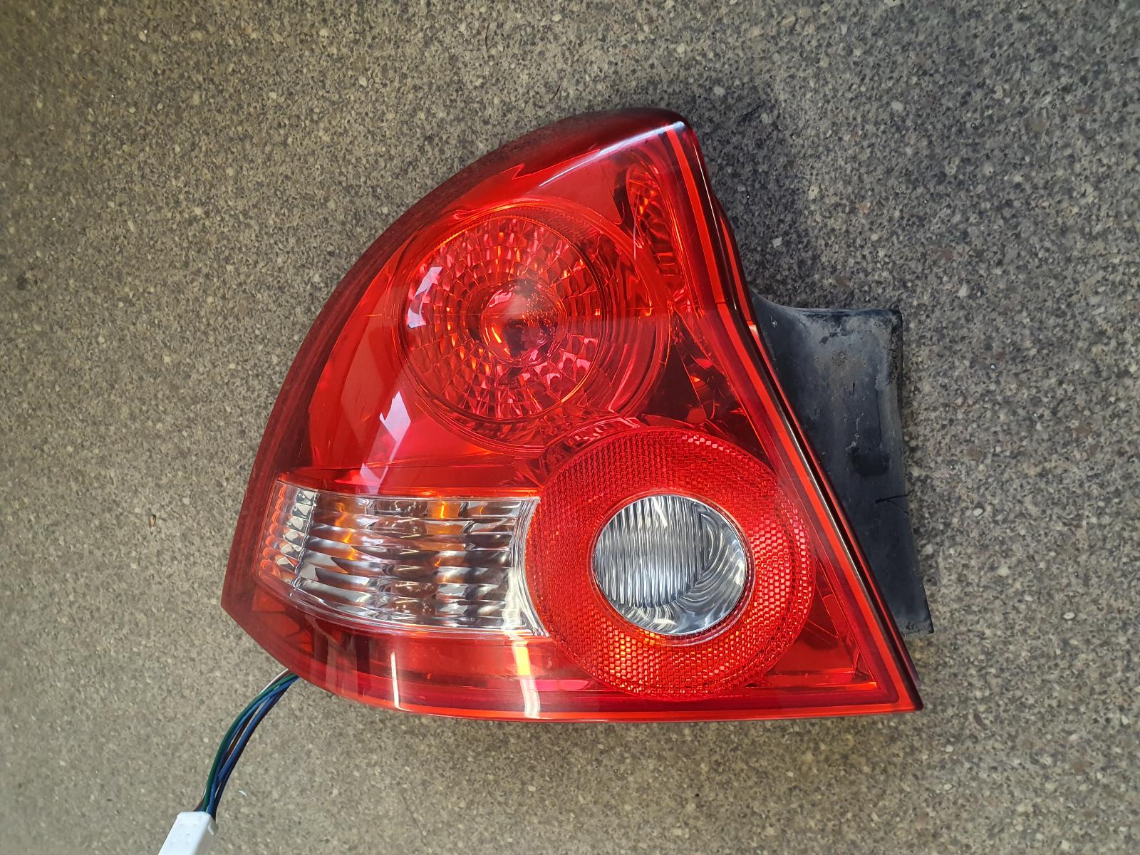 2004 Holden Commodore Left Taillight View Auto part Left Taillight Holden Commodore 2004