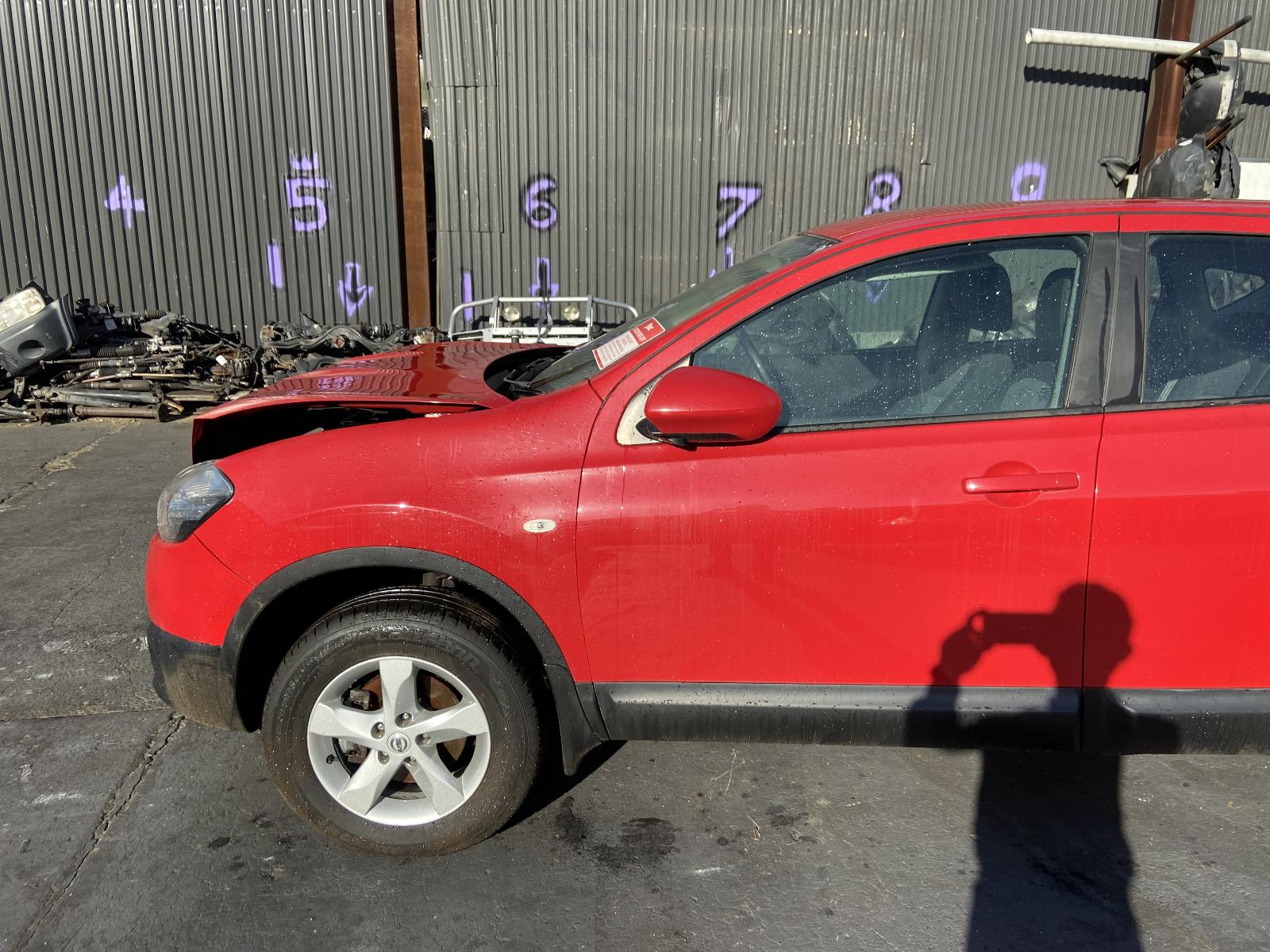View Auto part Left Front Door Nissan Dualis 2012