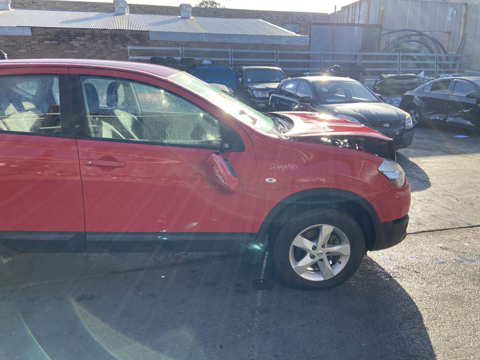 View Auto part Left Front Door Nissan Dualis 2012