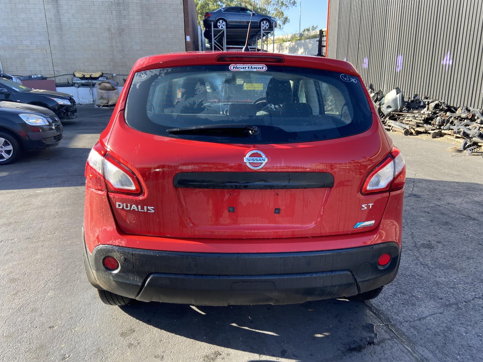 View Auto part Left Front Door Nissan Dualis 2012